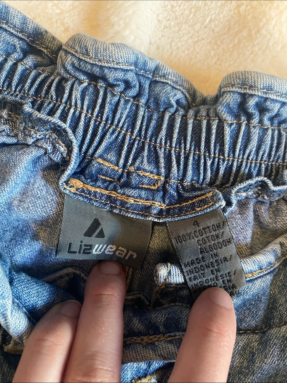 A line Gathered Waist Denim Skirt Knee Length Size 4 LizWear - Picture 6 of 6